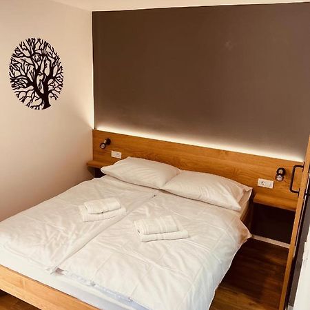 Pjagodic Hotel Cerklje - 5Min To Airport Cerklje na Gorenjskem Extérieur photo