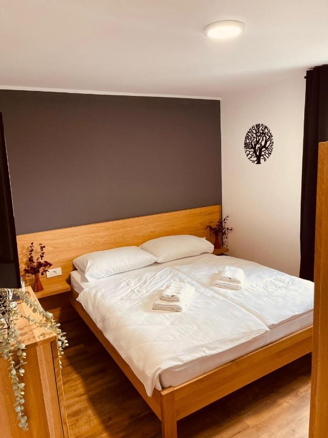 Pjagodic Hotel Cerklje - 5Min To Airport Cerklje na Gorenjskem Extérieur photo